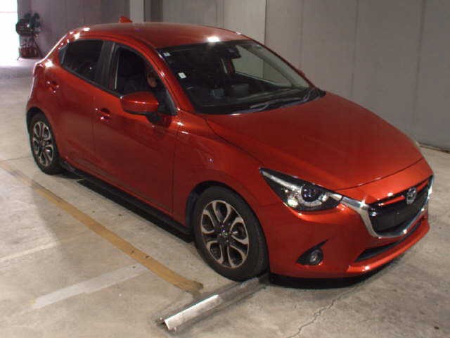 2016 Mazda Demio