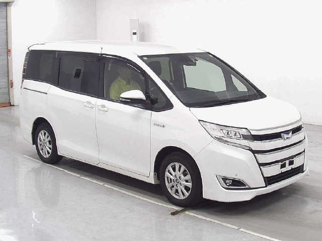 2017 Toyota Noah
