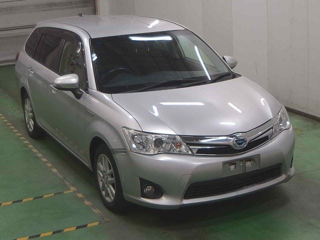 Toyota Fielder HV