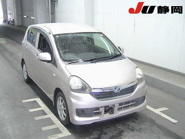 2013 Daihatsu Mira ES