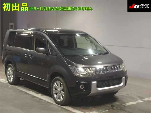 2013 Mitsubishi Delica D5