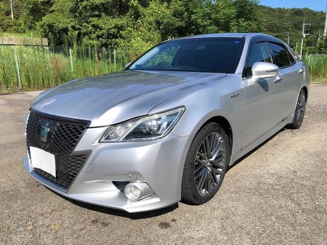 2013 Toyota Crown HV