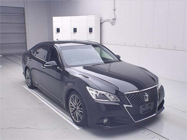 2013 Toyota Crown