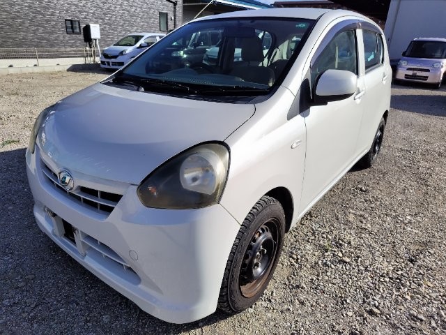 2011 Daihatsu Mira ES