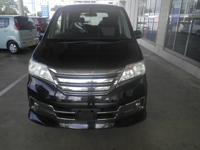 2013 Nissan Serena HV