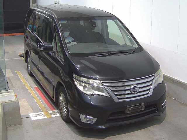 2013 Nissan Serena HV