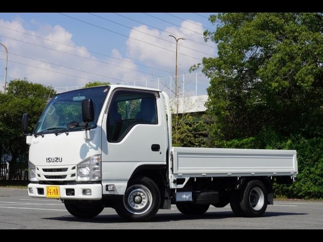 Isuzu ELF Truck