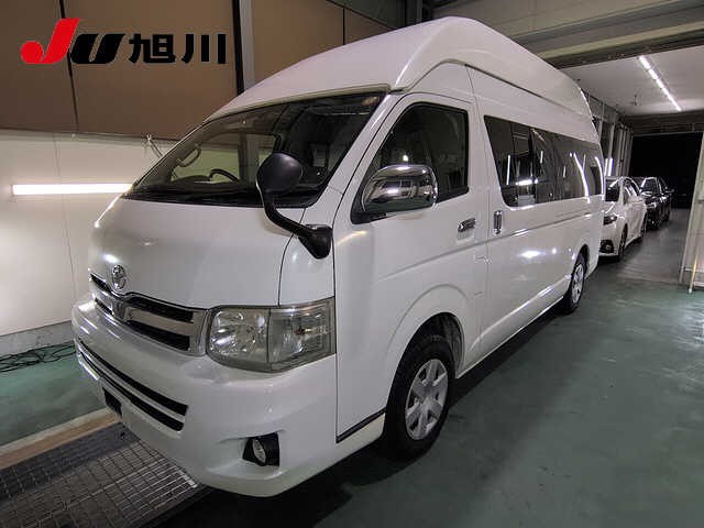 Toyota Hiace V