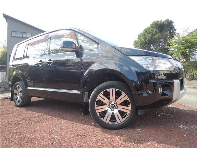 2011 Mitsubishi Delica D5
