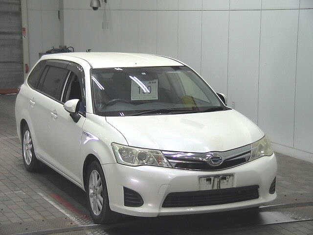Toyota Fielder HV