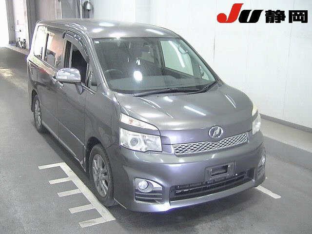 2011 Toyota Voxy
