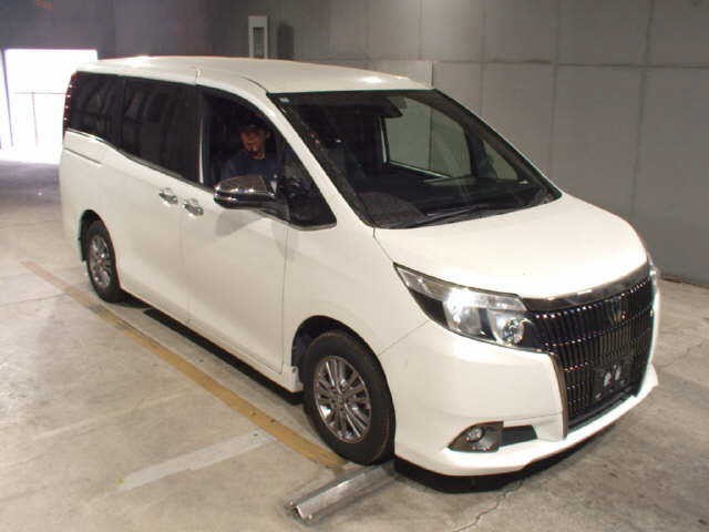 2016 Toyota Esquire