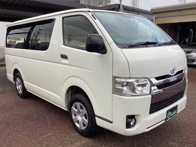 2020 Toyota Hiace V