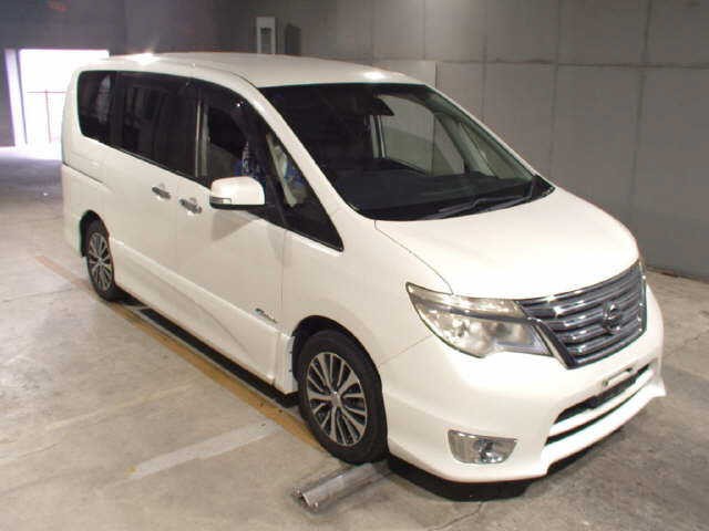 2014 Nissan Serena HV