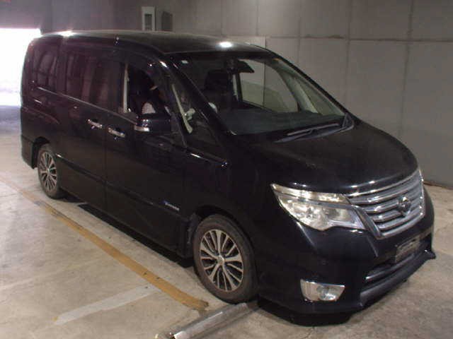 2015 Nissan Serena HV