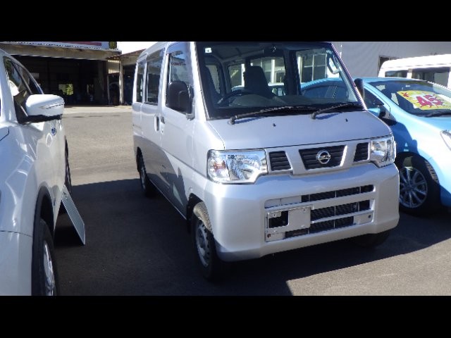 2012 Nissan NT100 Clipper T