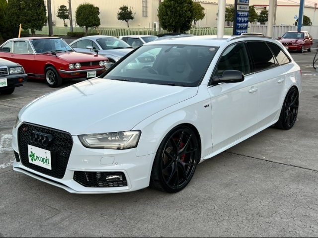 Audi S4