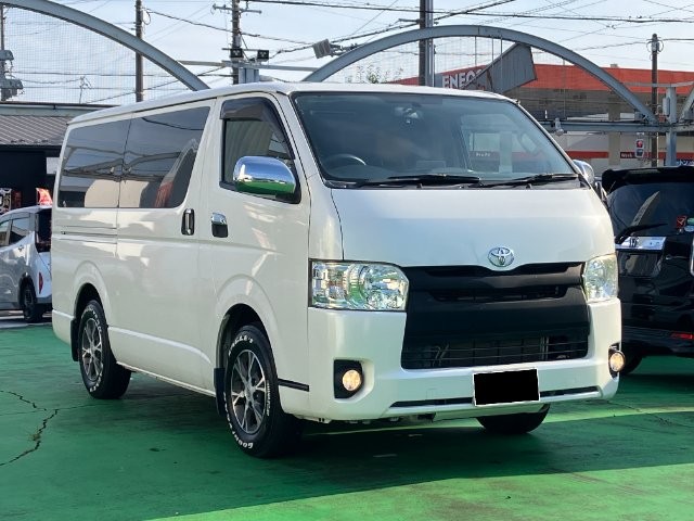 Toyota Hiace V