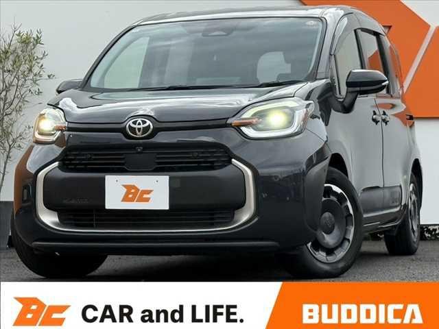 Toyota Sienta HV