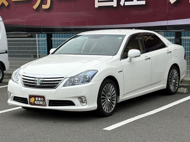 2011 Toyota Crown HV