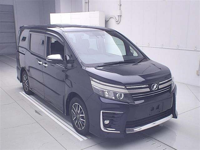 2016 Toyota Voxy