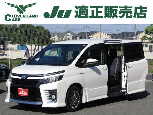 2016 Toyota Voxy HV