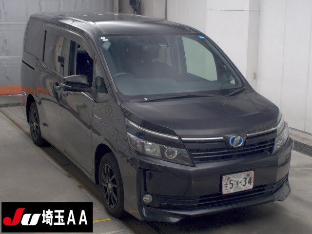 Toyota Voxy HV