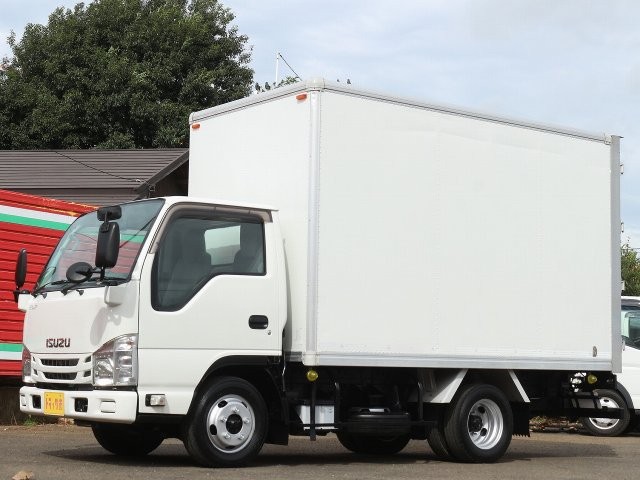 2016 Isuzu ELF