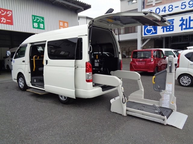 Toyota Hiace V