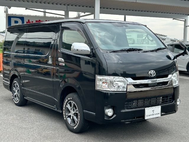 2019 Toyota Hiace V