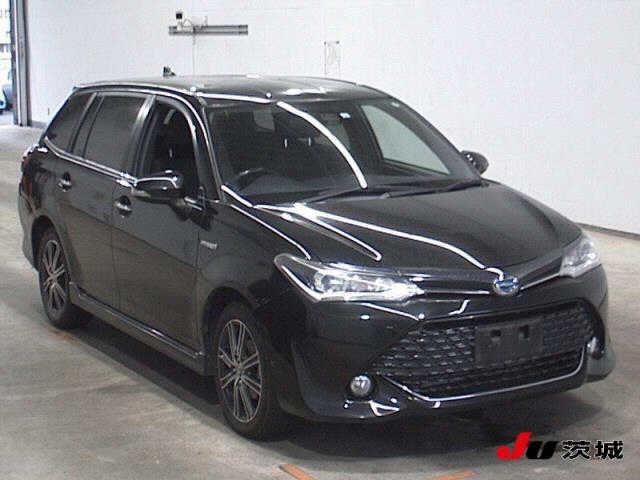 Toyota Fielder HV