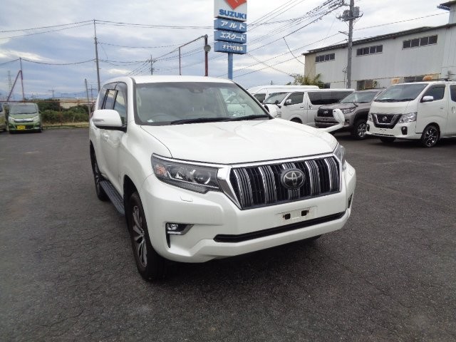 2017 Toyota Land Cruiser Prado