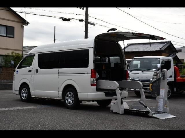 Toyota Hiace V