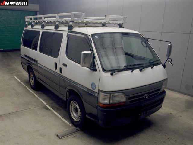 2001 Toyota Hiace V