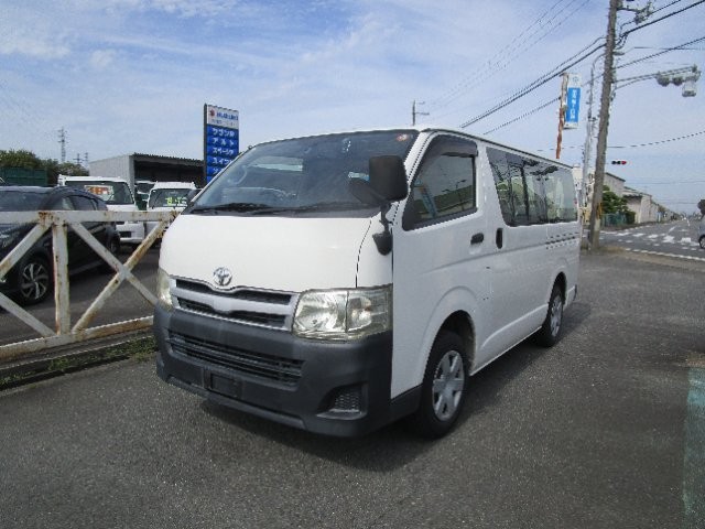 Toyota Hiace V