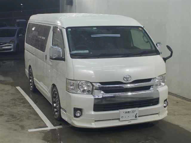 Toyota Hiace V