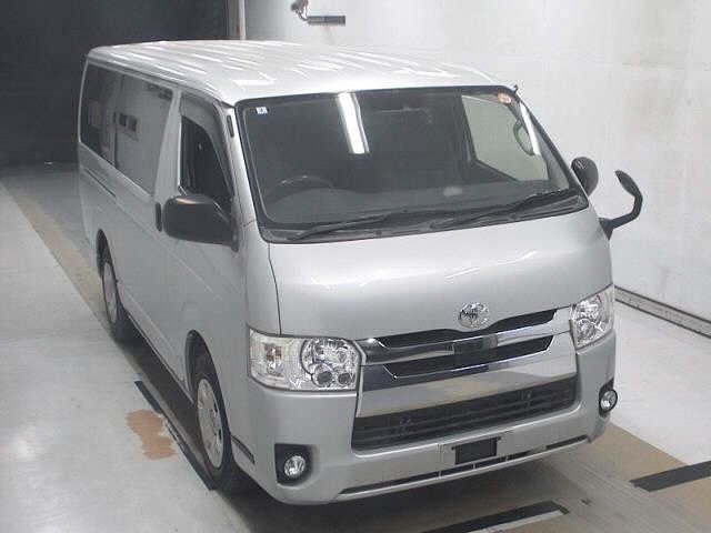 Toyota Hiace V