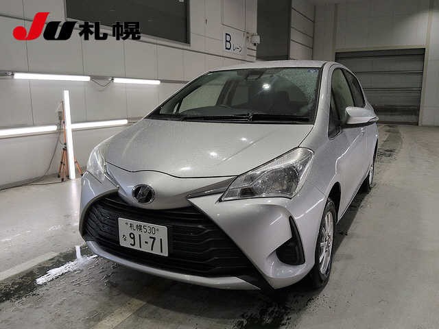 2017 Toyota Vitz