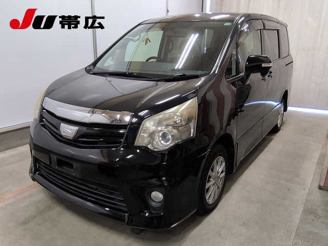 2011 Toyota Noah