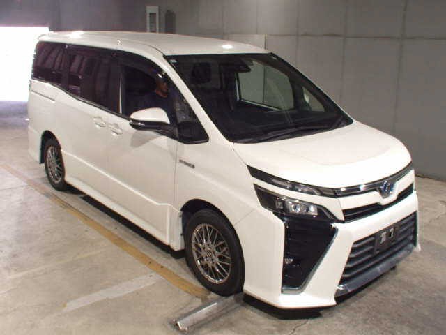 2017 Toyota Voxy HV