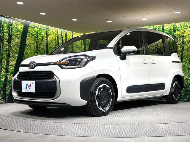 Toyota Sienta HV