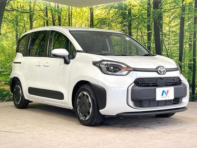 Toyota Sienta HV
