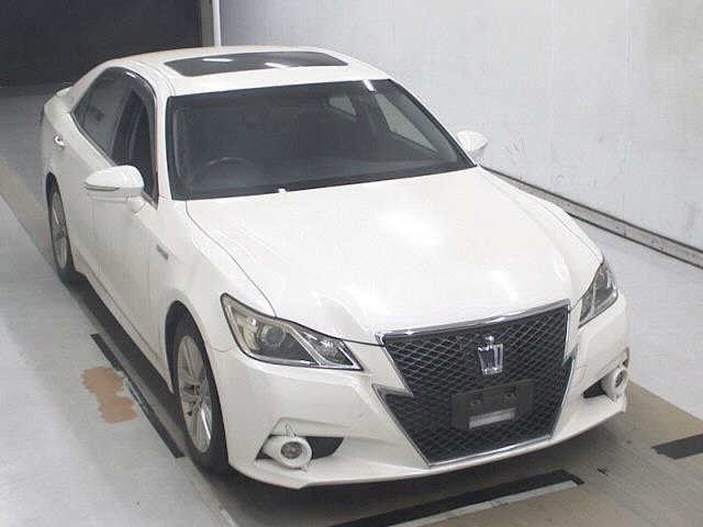 2014 Toyota Crown