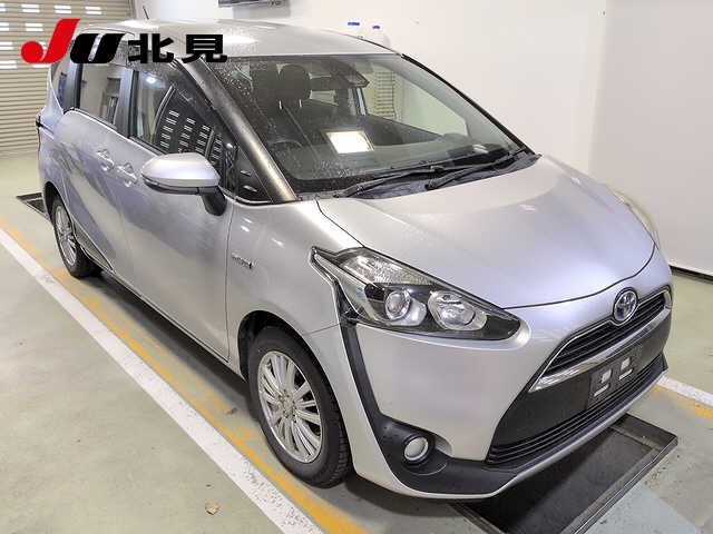 2015 Toyota Sienta HV