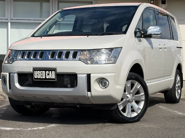 2015 Mitsubishi Delica D5