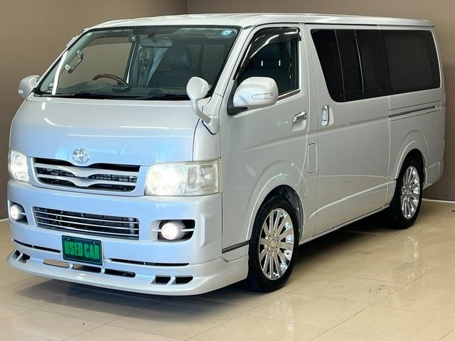 Toyota Hiace V