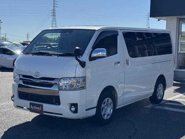 Toyota Hiace V