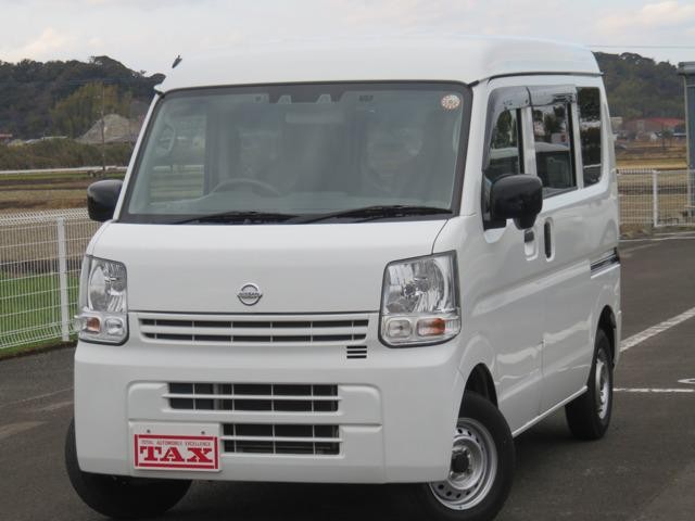 Nissan NT100 Clipper T