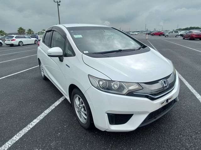 2015 Honda FIT HV
