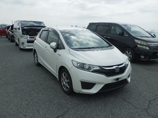 2016 Honda FIT HV